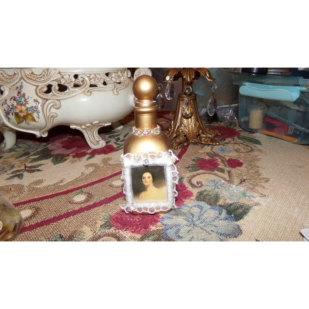 HANDMADE GOLD PAINTED VICTORIAN LADY PERFUME GLASS BOTTLE LACE AND RHINESTONES